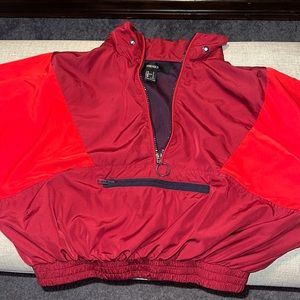 Vintage Forever 21 Women’s lightweight jacket with half zip front pocket. Sz sm